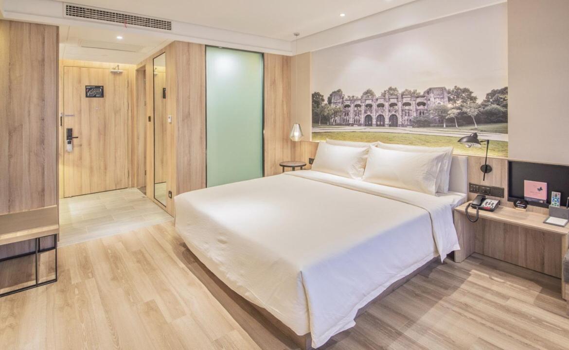 Atour Hotel Nanjing Sun Yat-Sen Mausoleum Scenic Area Alfalfa Garden Subway Station Exterior foto